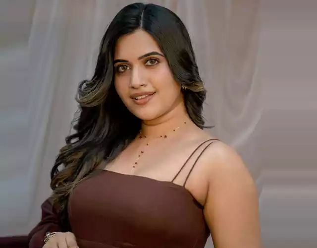 Every Frame Speaks Elegance - Sravanthi Chokarapu